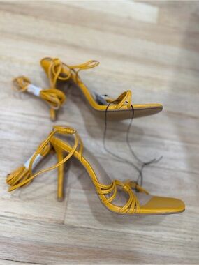 NWT Express Women's Mustard Lace-Up Strappy Sandals